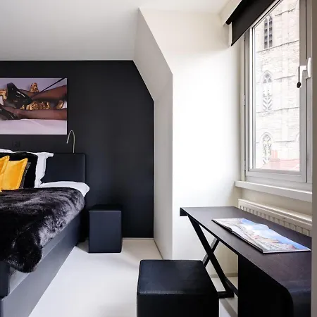 Lord Of 2 Apartment